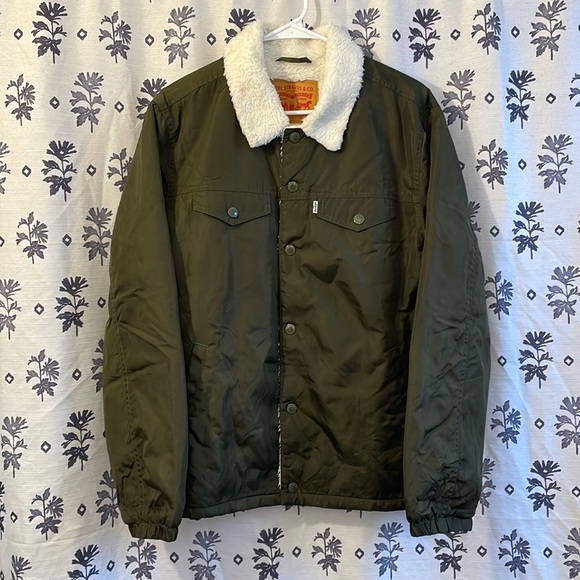 Levi’s Sherpa-lined Chore Coat - Picture 1 of 3